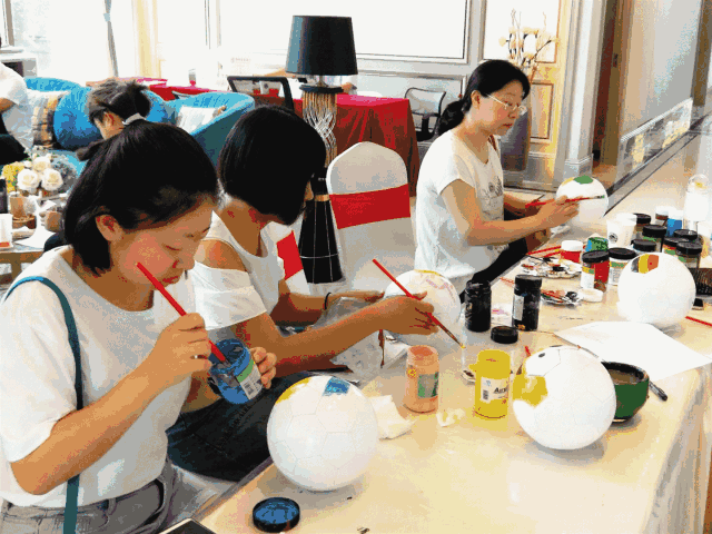 金秋狂欢 双节同庆 南环壹号院陶艺彩绘DIY等您