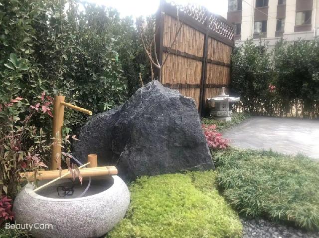 【凯兴学府】一处带院子的房子，静观庭前花开花落,漫随天外云卷云舒。