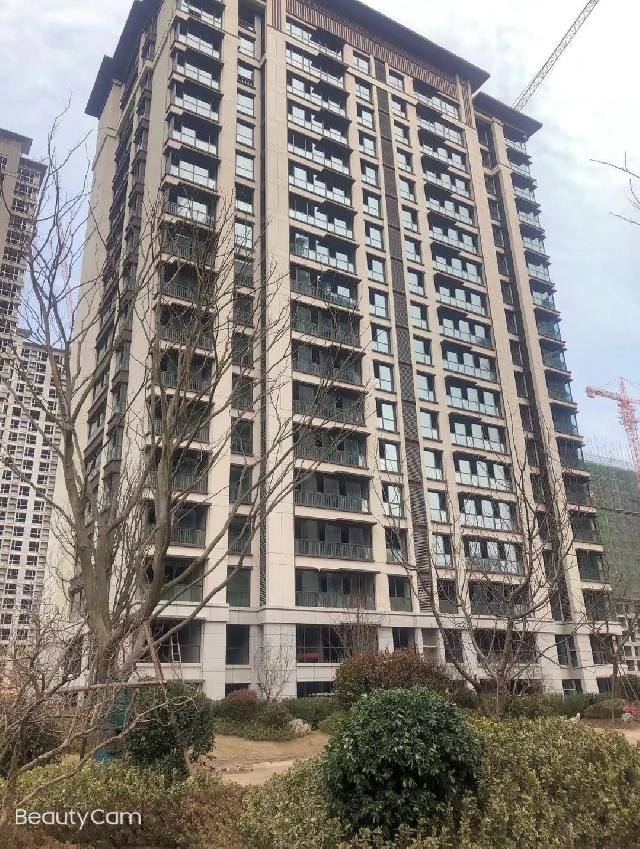 【凯兴学府】一处带院子的房子，静观庭前花开花落,漫随天外云卷云舒。