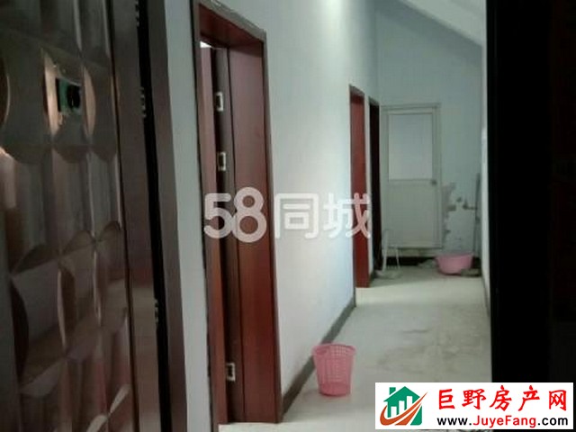 清华园 3室1厅 60平米  380元/月