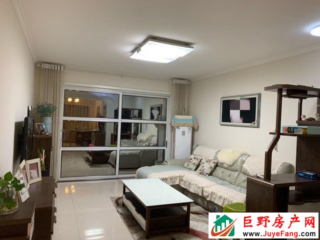 东方新天地 3室2厅 1222平米 精装修 60万元