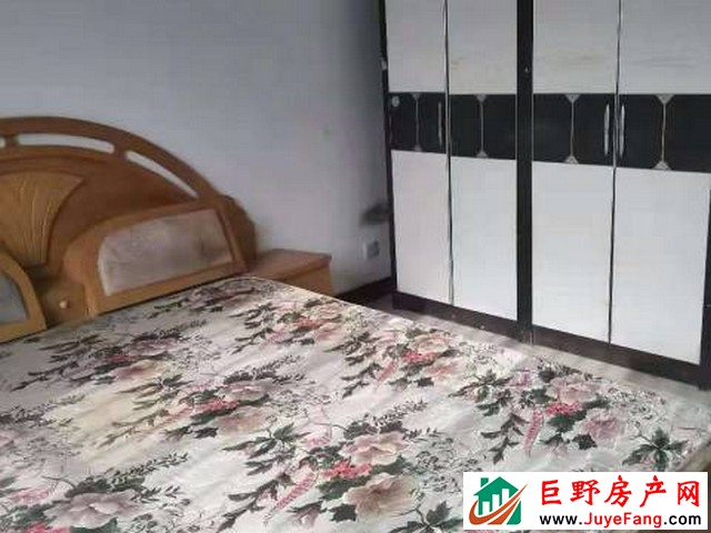 大李庄社区 3室2厅 126平米 简单装修 833元/月
