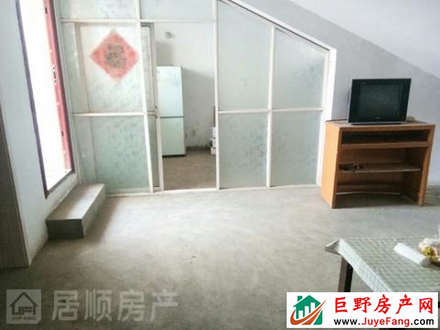 恒巨花园 2室1厅 100平米 简单装修 450元/月